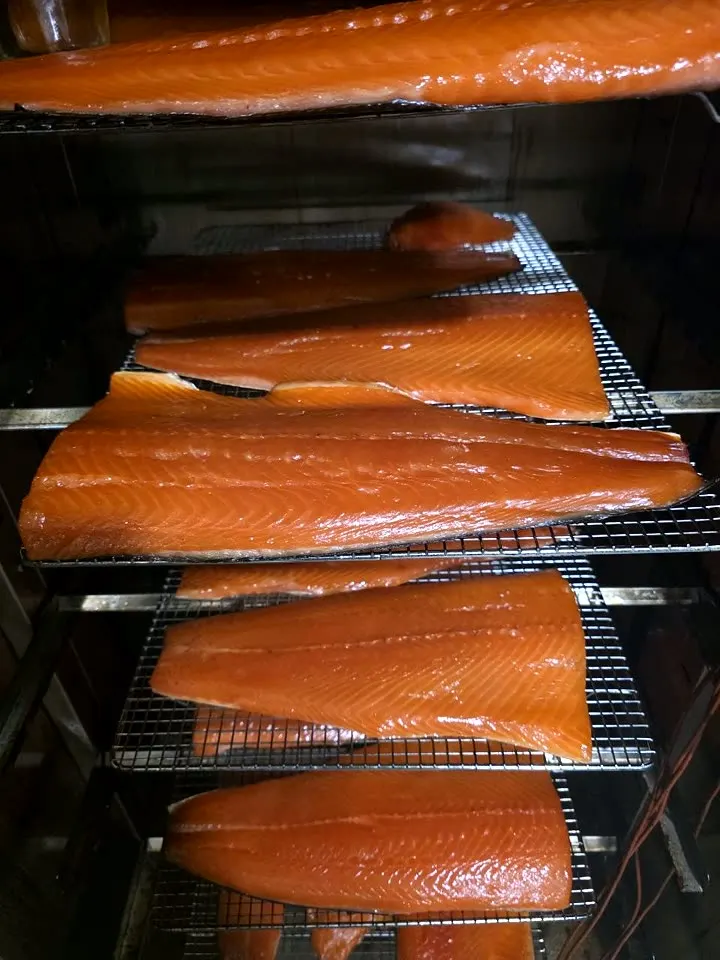 Lachsfilet — Heißräuchern, Räucherofen DREVOS Classic PRO