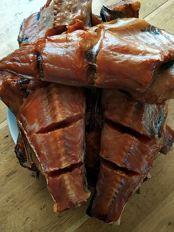 Makrele — Heißräuchern, Räucherkammer DREVOS Smoke Chamber 50 +